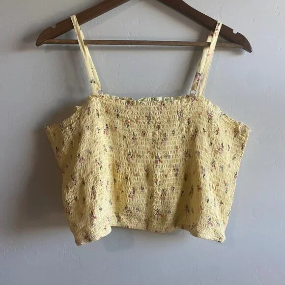 Forever 21 - Smocked Crop Top like Kendal Jenners - Picture 1 of 9